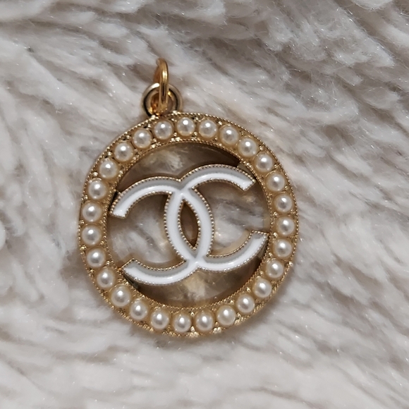 CHANEL Jewelry - CHANEL Gold and White Pearl Zip Puller Pendant